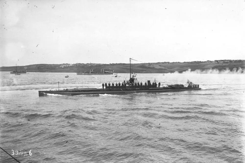 Fresnel Q65, underwater heritage site
